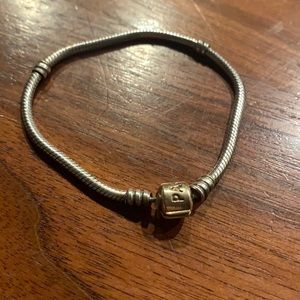 Good Clasp Pandora Bracelet